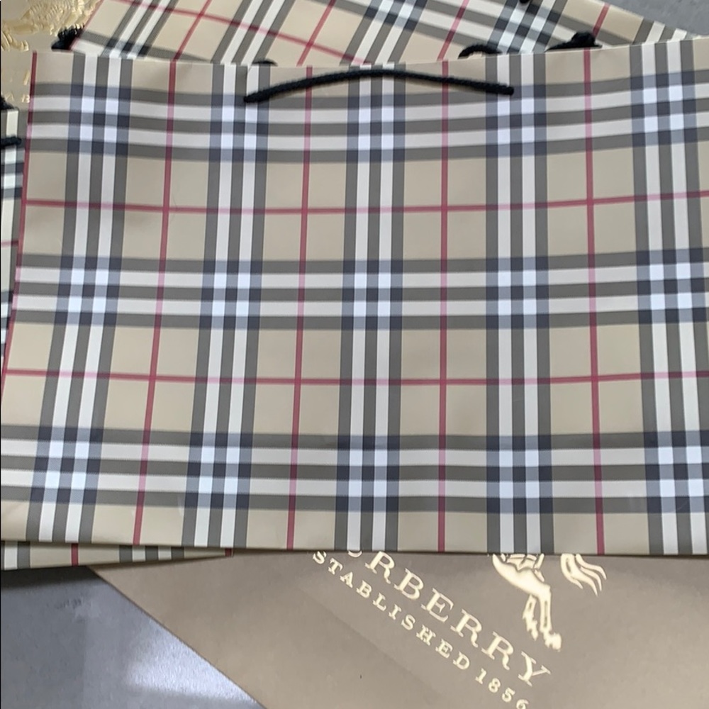 Burberry large bags 3 tan 3 plaid . - Picture 2 of 3